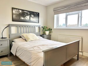 Bedroom- click for photo gallery